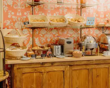 Hôtel Le Grimaldi by Happyculture - 10
