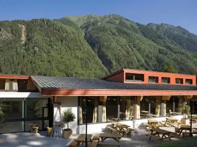 Big Sky & Spa - 16