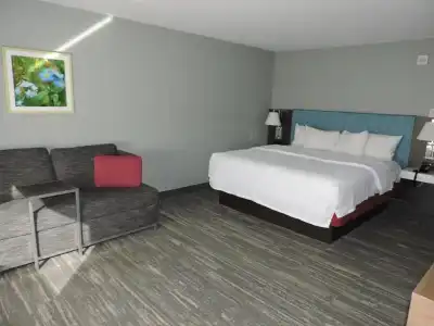 Hampton Inn Bismarck - 48