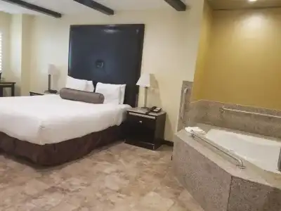 Tuscan Garden Inn - 56
