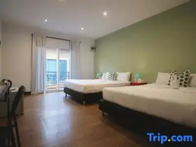 Resort V - MRT Huai Khwang - 88