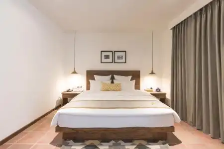 Roadhouse, Thamel, Kathmandu- Contemporary Boutique - 79