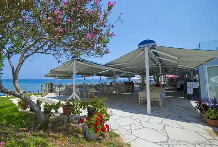 MyroAndrou Beach Apartments - 2