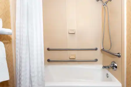 Embassy Suites Lincoln - 7