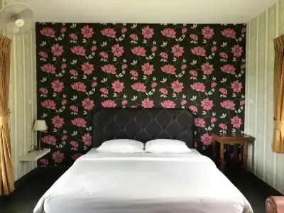 Canal Resort - 53