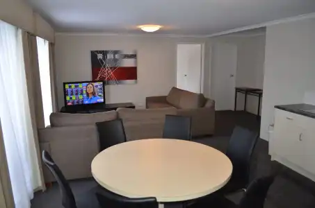 Arkana Motor Inn & Terrace Apartments - 12