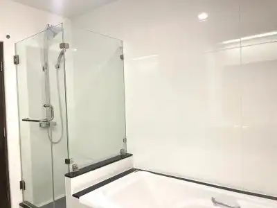 Crystal Suites Suvarnabhumi Airport - 8