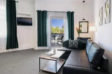 Sydney Wattle - 80