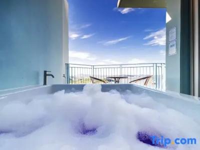 Ocean Soleview - 130