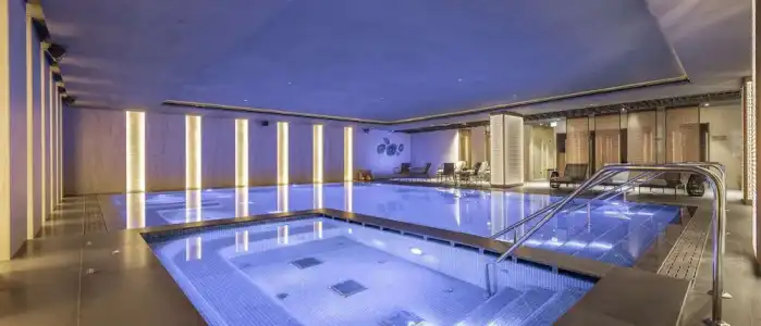 DoubleTree by Hilton - 19