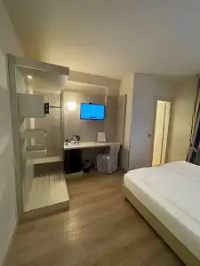 Arena - 11
