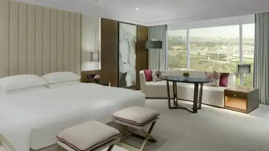 Grand Hyatt - 53