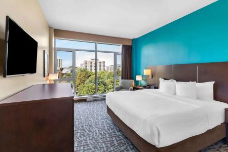 Best Western Plus Montreal - 62