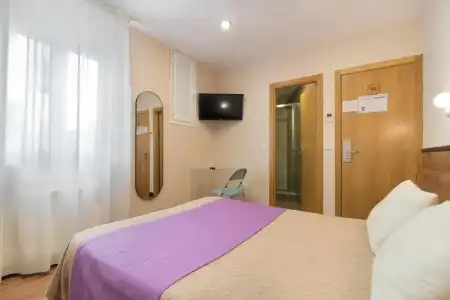 Hostal Art Madrid - 52