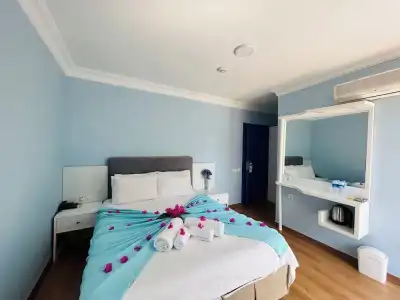 Marquis Blue - 35