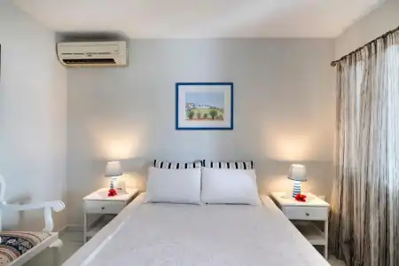 Sea View Studios - 83
