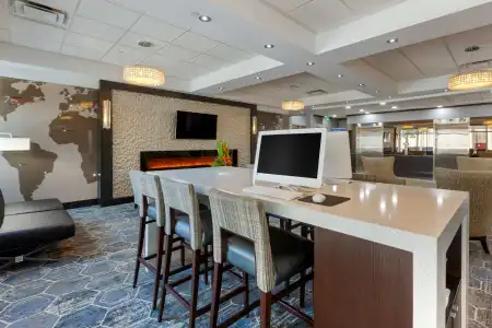 Best Western Plus Toronto Airport - 24
