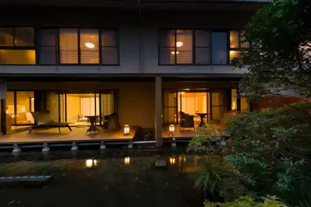 Tsubaki - 0