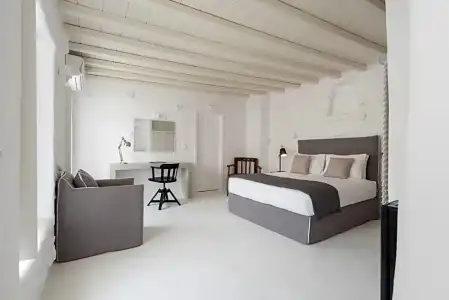 Cova Suites - 168