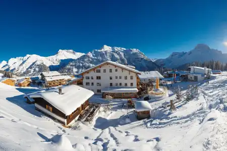 Burgwald - Ski in & Ski Out - 24