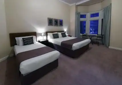 Adelaide Mansions Serviced Apartments - 1