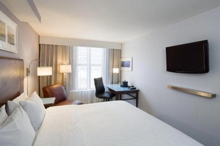 Hampton Inn Manhattan Seaport Financial District - 4