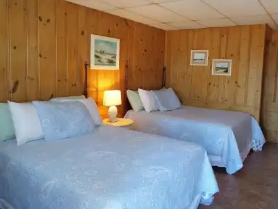 Town & Beach Motel - 22