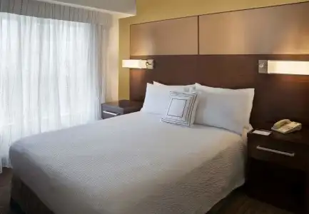Cambridge Suites Mississauga - 1