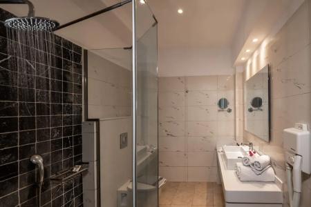 Splendour & Suites - 127