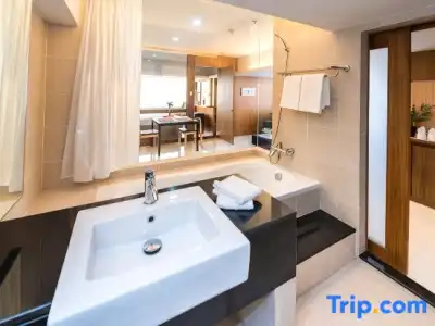 Laemtong Service Apartment - 84