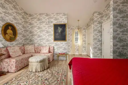 The Old Bank House - 142