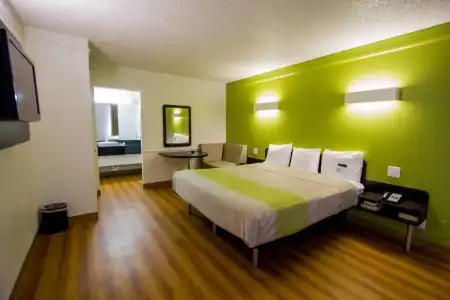 Motel 6 Austin, TX - Midtown - 12