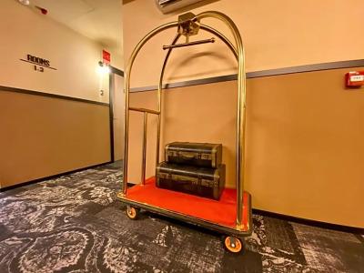 Hografic Boutique - 20