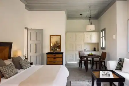 Porto Kea Suites by Sandglass - 105