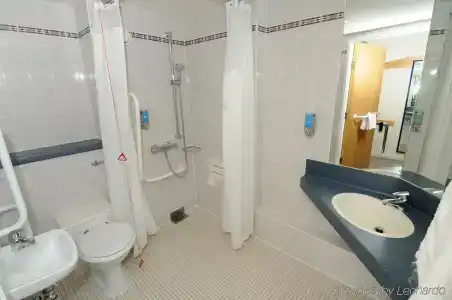 Holiday Inn Express Manchester - Salford Quays by IHG - 7