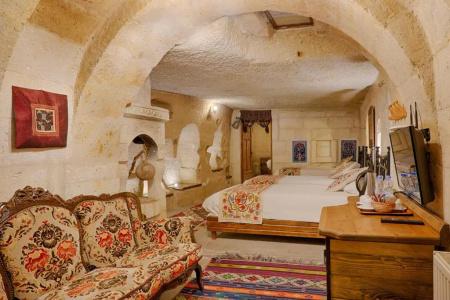 Tulip Cave Suites - 157