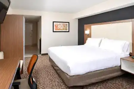 Holiday Inn Express & Suites Naples North - Bonita Springs by IHG - 15