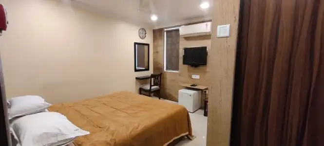 Metro Palace Mini-hotel - 16