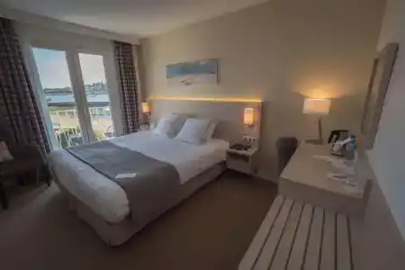 Best Western Le Roof - 175