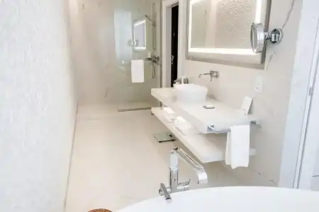 Mondrian Doha - 9