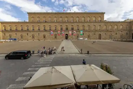 Piazza Pitti Palace - 36