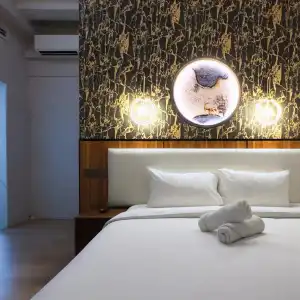 Kam Leng - 34