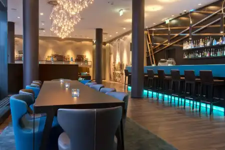 Motel One Nürnberg-City - 11
