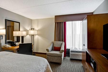 Hampton Inn Norfolk-Naval Base - 47