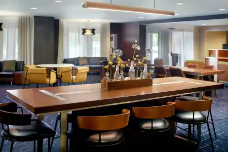 Courtyard by Marriott Myrtle Beach Broadway - 17