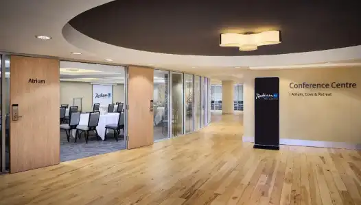 Radisson Blu Toronto Downtown - 34