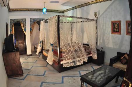 Rani Mahal - 28