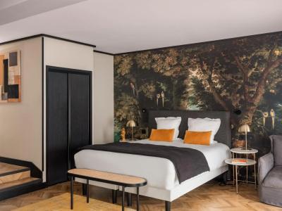 Maisons du Monde Hôtel & Suites - Marseille Vieux Port - 2