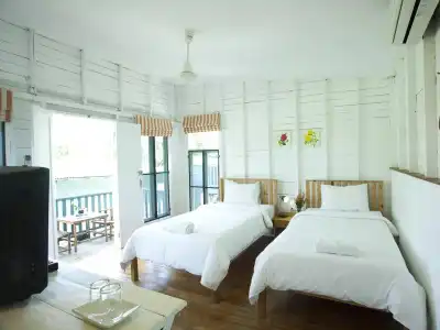 Sunshine Inn Resort - 2