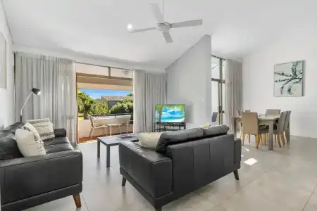 The Noosa Apartments - 283